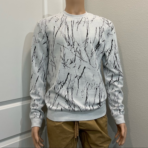 H&M Other - H&M Abstract Black & White Sweater